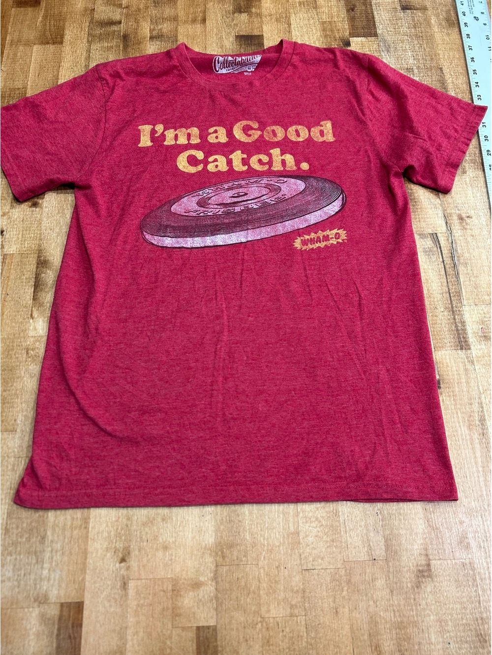 Old Navy Collectabilitees Red Graphic T-Shirt "I'm a Good Catch" Size M